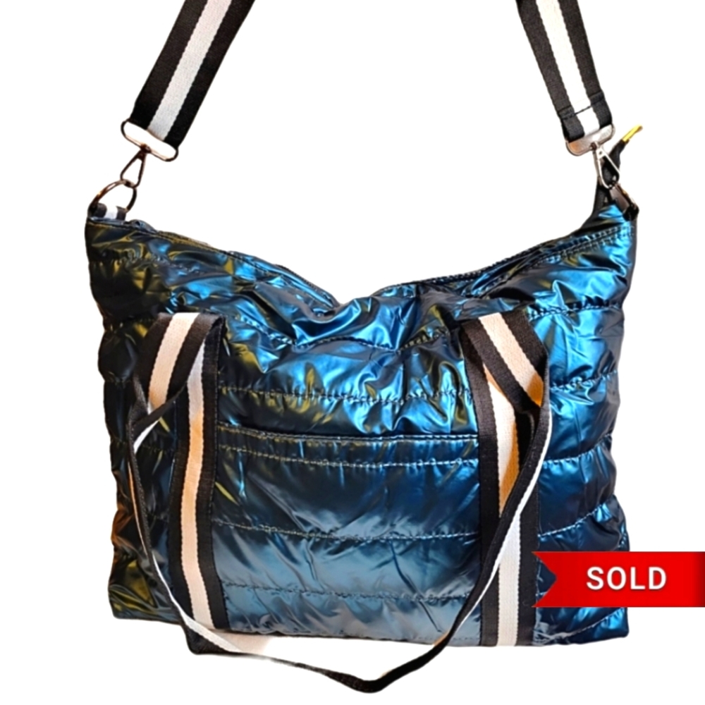 METALLIC BLUE PUFFER TOTE BAG